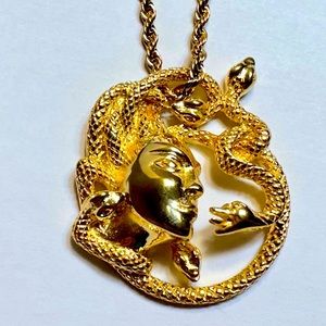Medusa Chain & Pendant